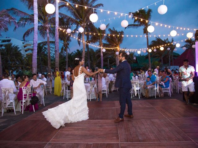 La boda de Arturo y Claudia en Cancún, Quintana Roo 121