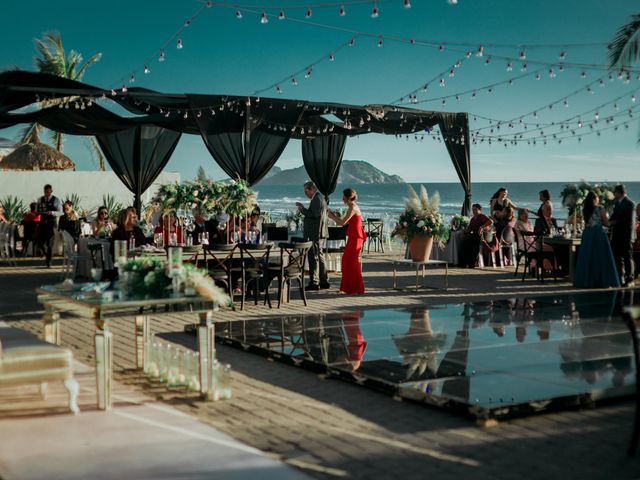 La boda de José David y Eimy en Mazatlán, Sinaloa 30