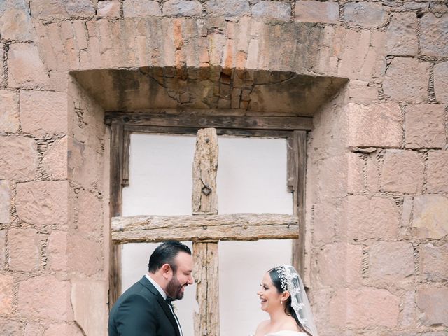 La boda de Gilchrist y Zaira en Guadalupe, Zacatecas 10