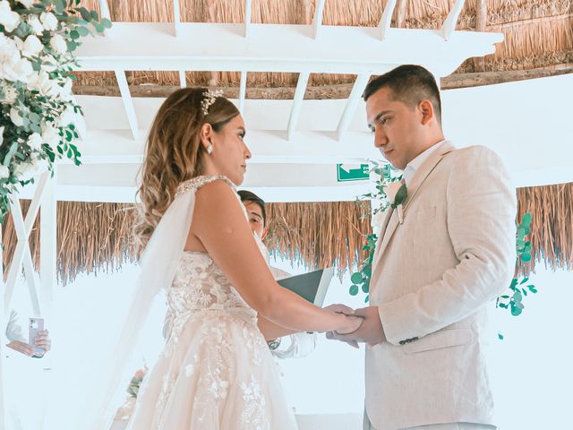 La boda de Carlos y Yeni en Cancún, Quintana Roo 14