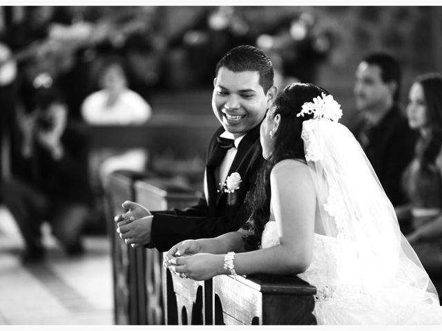 La boda de Carlos y Dulce en Colima, Colima 4
