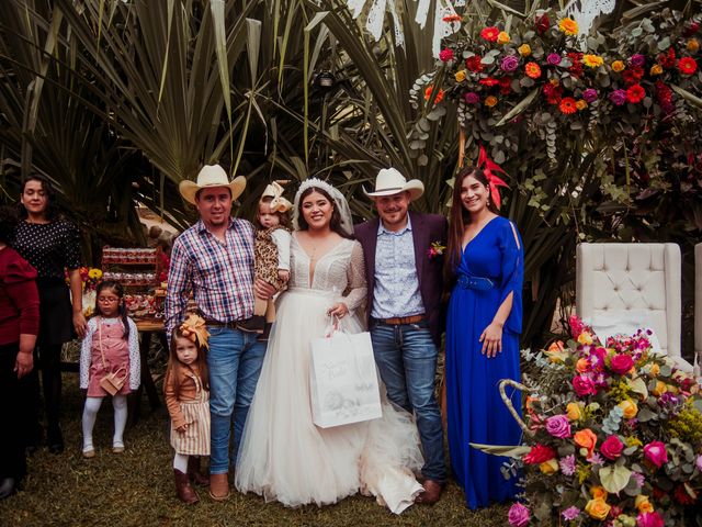 La boda de Juan y Ingrid en Tamasopo, San Luis Potosí 26