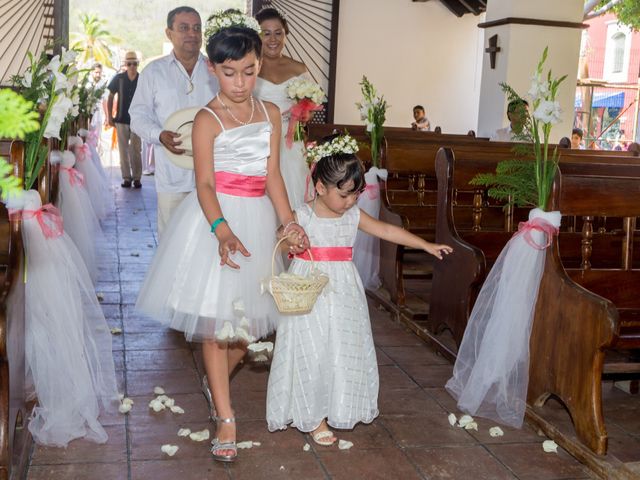 La boda de José Carlos y Nadia en Huatulco, Oaxaca 19