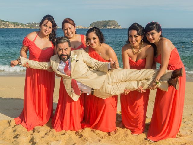 La boda de José Carlos y Nadia en Huatulco, Oaxaca 37