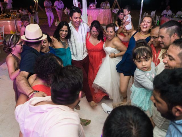 La boda de José Carlos y Nadia en Huatulco, Oaxaca 83