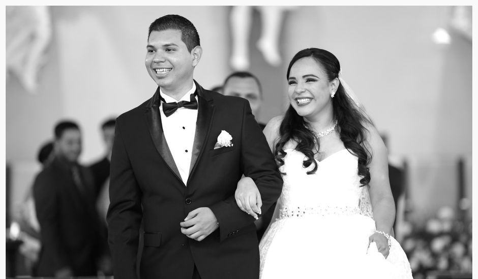 La boda de Carlos y Dulce en Colima, Colima