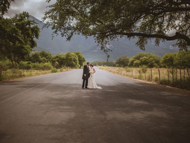 La boda de Gustavo y Laura en Monterrey, Nuevo León 36