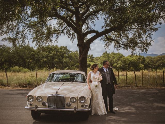 La boda de Gustavo y Laura en Monterrey, Nuevo León 42