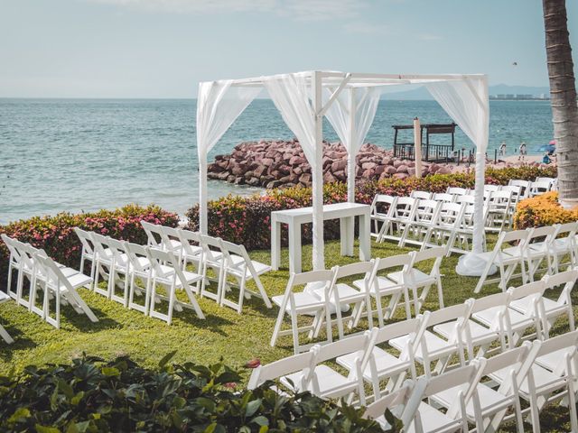 La boda de EMANUEL y DULCE en Puerto Vallarta, Jalisco 2