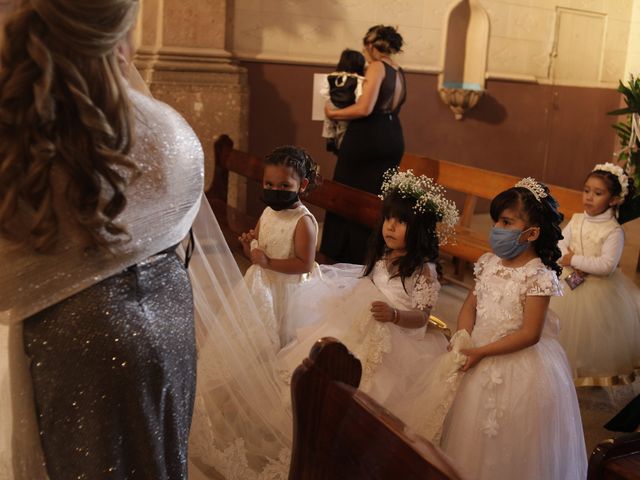 La boda de Luis Ángel y Karina  en Silao, Guanajuato 13