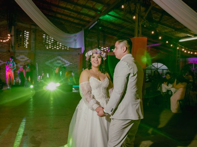 La boda de Erik y Marce en Salvatierra, Guanajuato 60