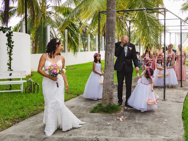 La boda de Michael y Carmen en Tapachula, Chiapas 33