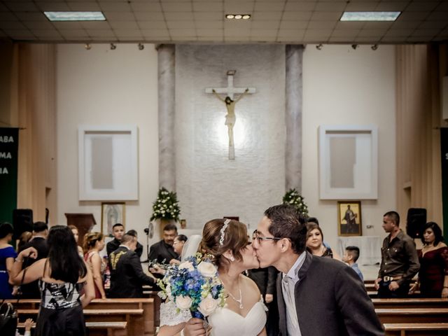 La boda de Víctor y Aimé en Monterrey, Nuevo León 13