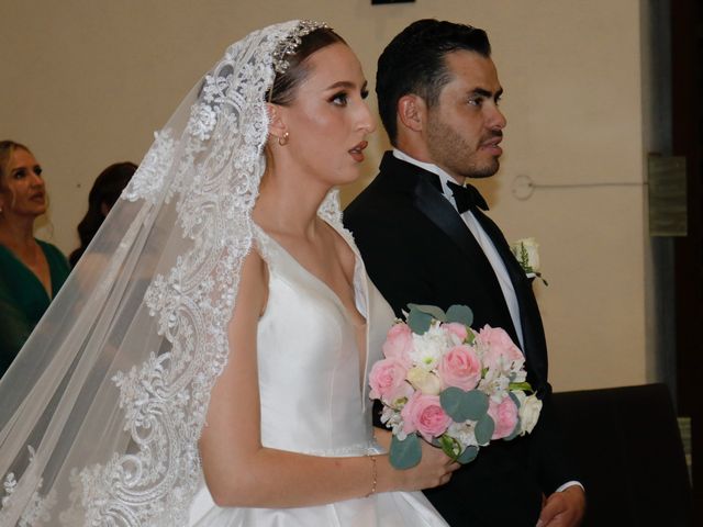 La boda de Erick y Brenda  en Aguascalientes, Aguascalientes 17
