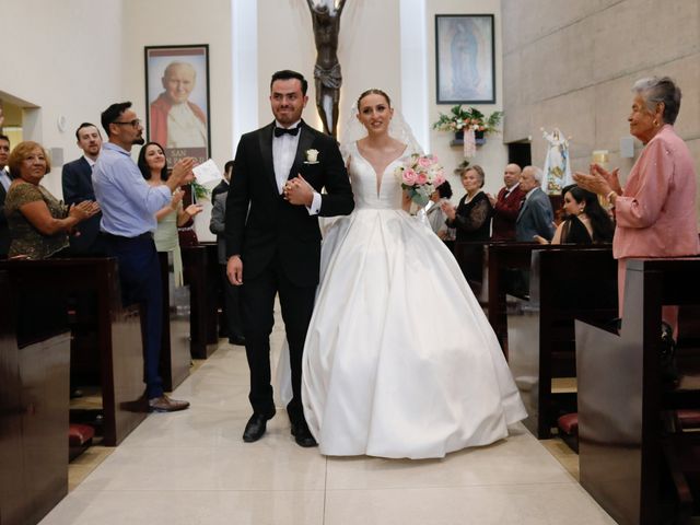 La boda de Erick y Brenda  en Aguascalientes, Aguascalientes 21