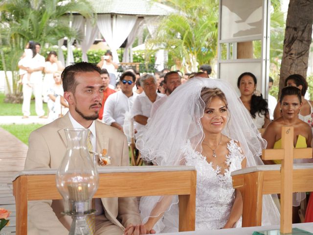 La boda de Eduardo y Norma en Puerto Vallarta, Jalisco 12