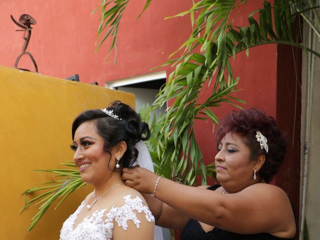 La boda de Victor  y Sandy  en Mérida, Yucatán 3