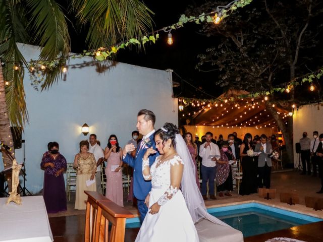 La boda de Victor  y Sandy  en Mérida, Yucatán 23