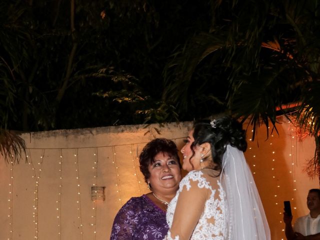 La boda de Victor  y Sandy  en Mérida, Yucatán 26