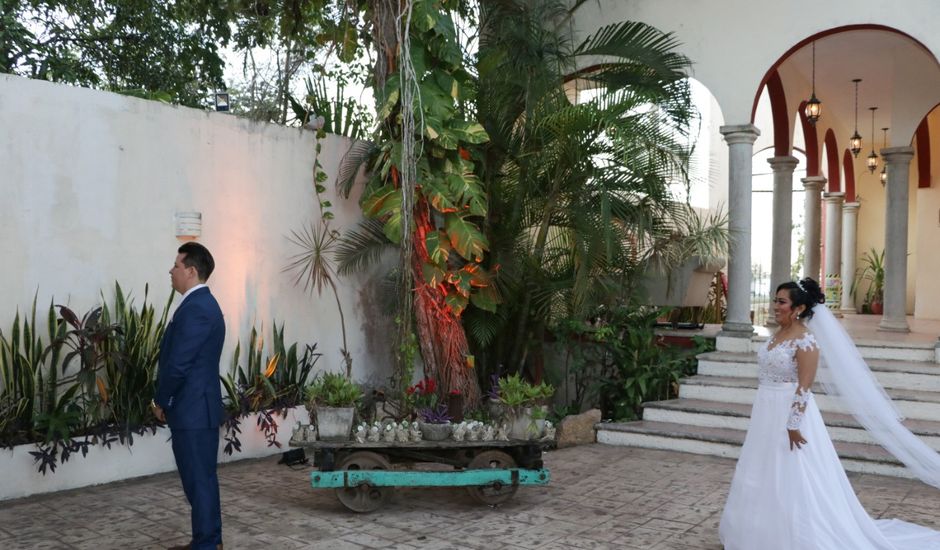 La boda de Victor  y Sandy  en Mérida, Yucatán