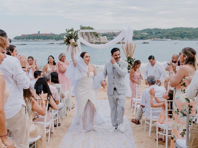 La boda de Erandi y Jorge en Huatulco, Oaxaca 54