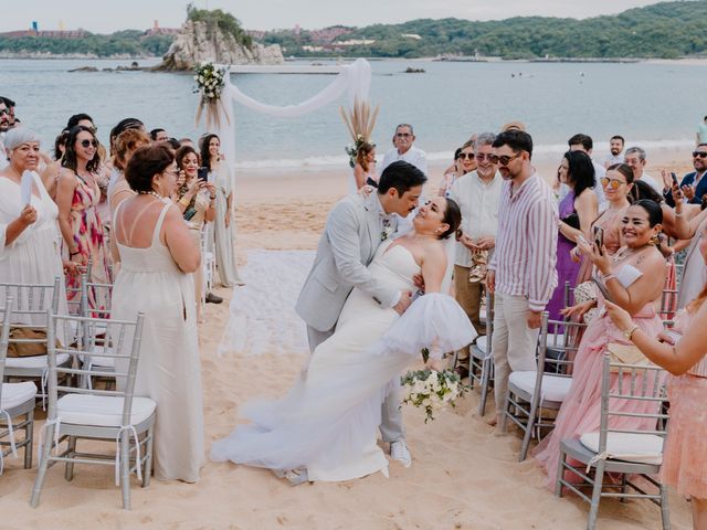 La boda de Erandi y Jorge en Huatulco, Oaxaca 56