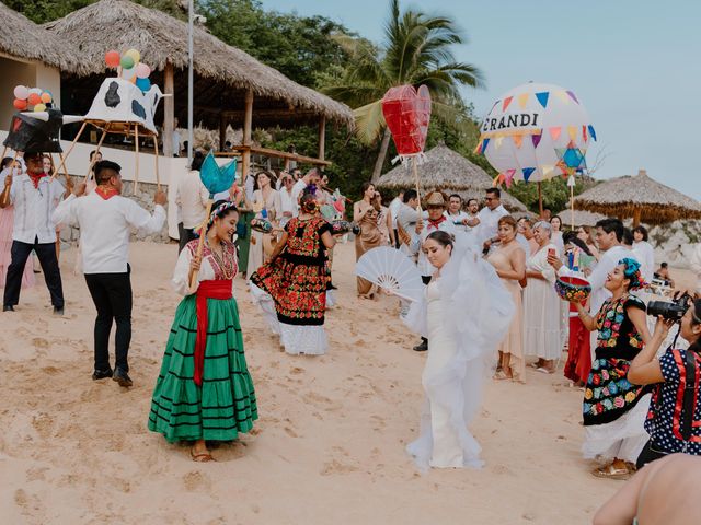 La boda de Erandi y Jorge en Huatulco, Oaxaca 59