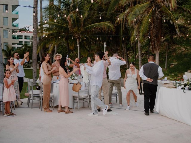 La boda de Erandi y Jorge en Huatulco, Oaxaca 77