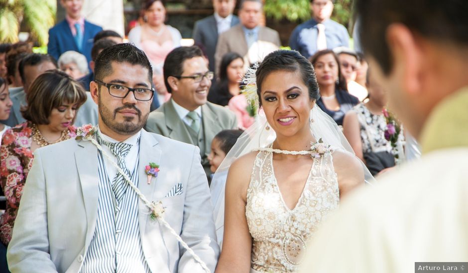 La boda de Oscar y Lupita en Tlayacapan, Morelos