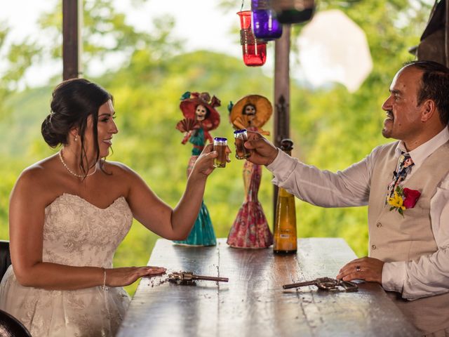 La boda de Fernando y Maria en Bahía de Banderas, Nayarit 86