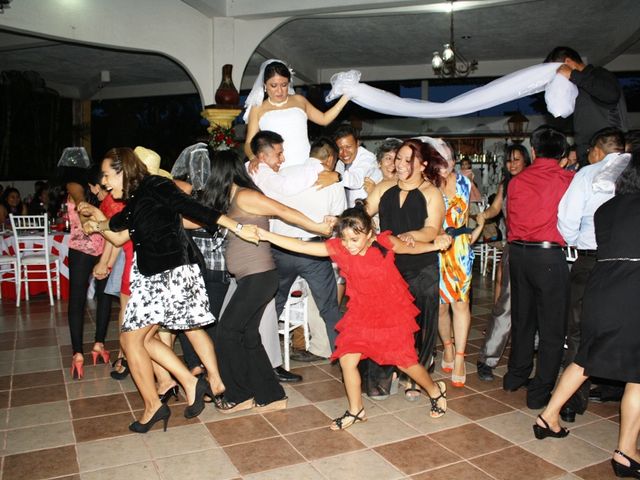 La boda de Héctor y Edna en Cuernavaca, Morelos 16