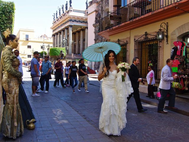 La boda de Abraham y Valeria en Guanajuato, Guanajuato 2