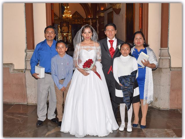 La boda de Julio  y Helena en Xalapa, Veracruz 27