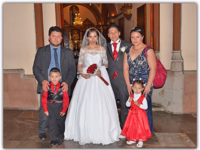 La boda de Julio  y Helena en Xalapa, Veracruz 30