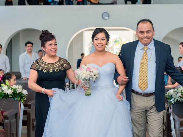 La boda de Alfredo y Alejandra en Temixco, Morelos 19
