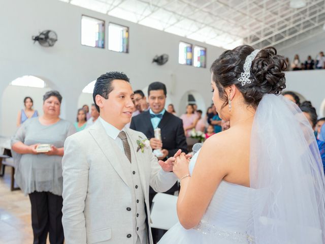 La boda de Alfredo y Alejandra en Temixco, Morelos 25