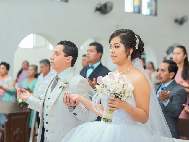 La boda de Alfredo y Alejandra en Temixco, Morelos 27
