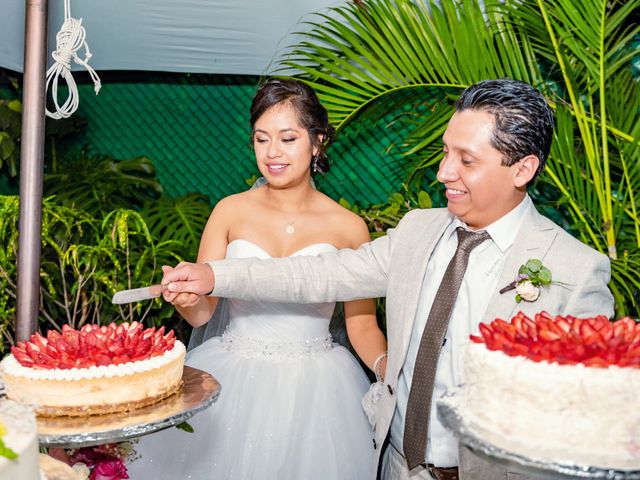 La boda de Alfredo y Alejandra en Temixco, Morelos 69