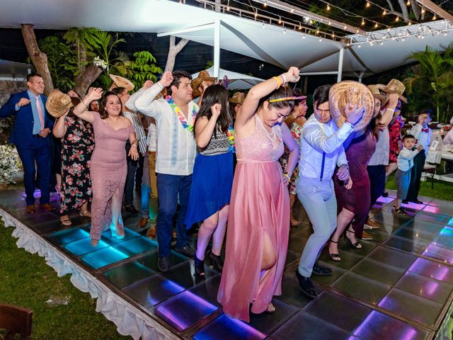 La boda de Alfredo y Alejandra en Temixco, Morelos 72