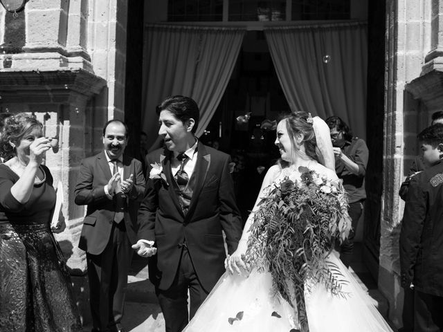 La boda de Hector y Veronica en Naucalpan, Estado México 10