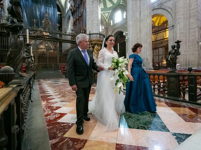 La boda de Marco y Marce en Cuauhtémoc, Ciudad de México 37