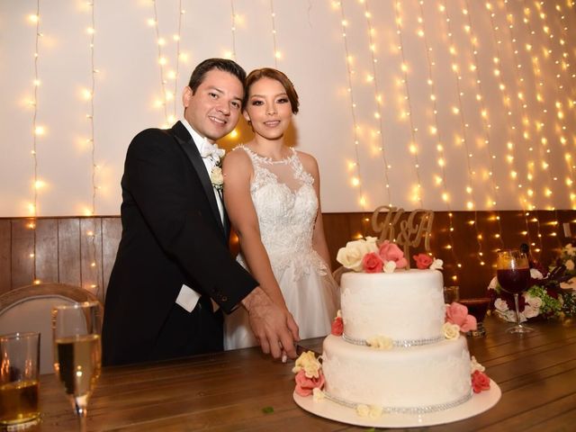 La boda de Axel y Karina  en Colima, Colima 6