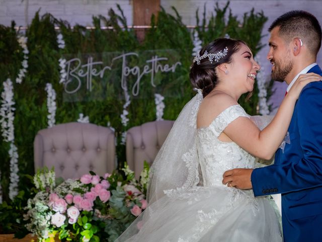 La boda de Cecilia y Víctor Alfonso en Zamora, Michoacán 14