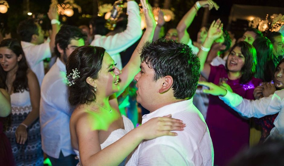 La boda de Julio y Ana Laura en Acapulco, Guerrero