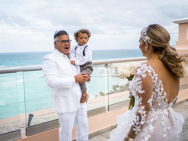 La boda de Edgar y Karla en Cancún, Quintana Roo 49