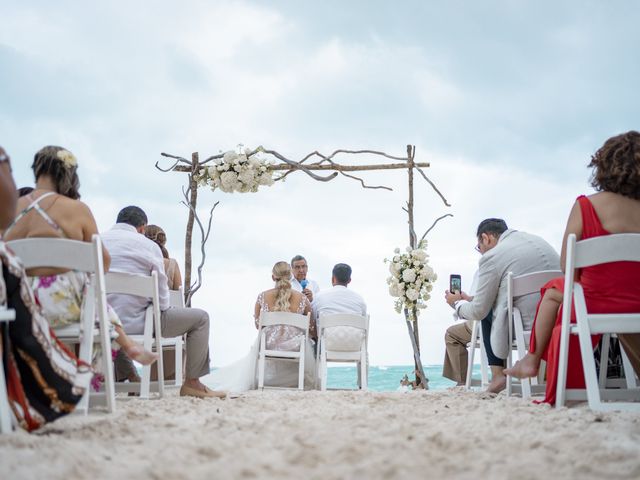 La boda de Edgar y Karla en Cancún, Quintana Roo 70