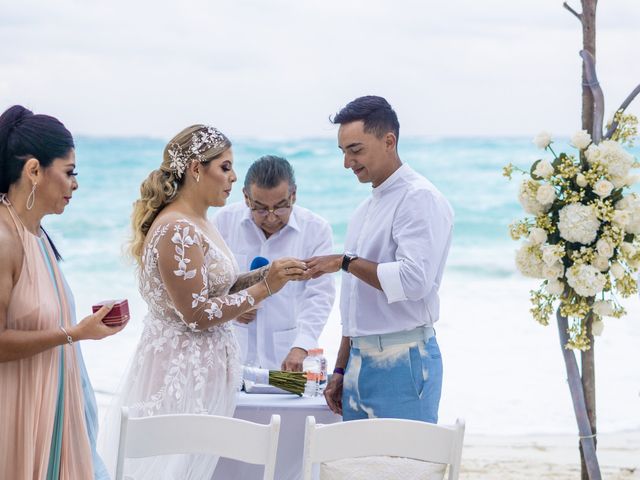 La boda de Edgar y Karla en Cancún, Quintana Roo 76
