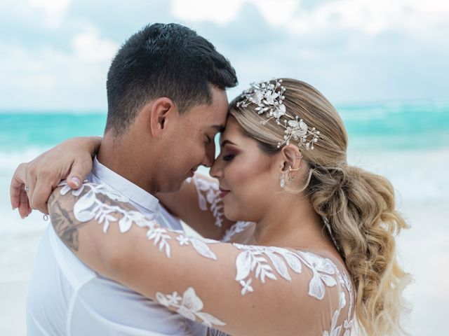 La boda de Edgar y Karla en Cancún, Quintana Roo 89