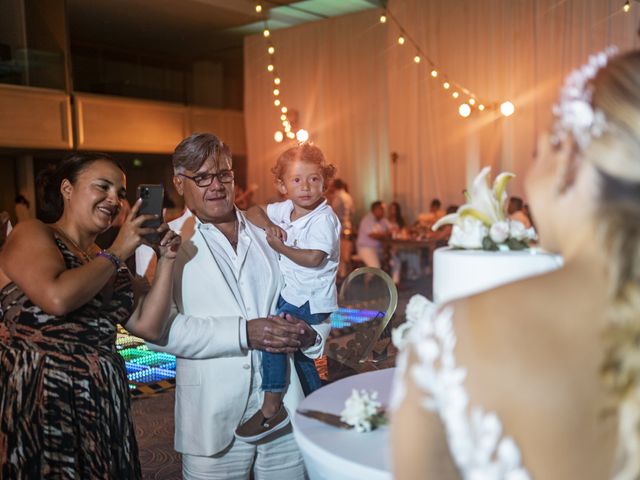 La boda de Edgar y Karla en Cancún, Quintana Roo 149