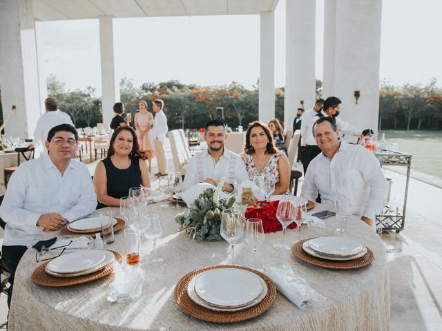 La boda de Miriam y Roberto en Acanceh, Yucatán 26